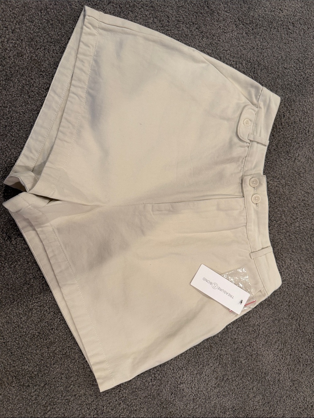 Women’s Treasure Bond High-Rise Cream Casual Shorts